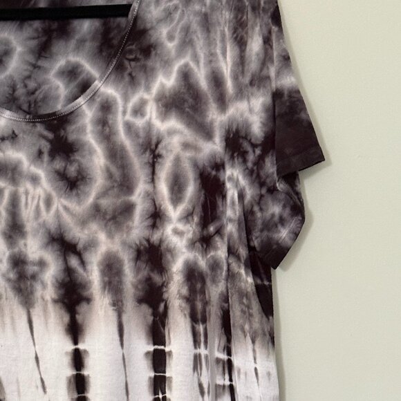 Tie Dye Round Neck Short Sleeve Tunic Black White XL - Picture 3 of 4